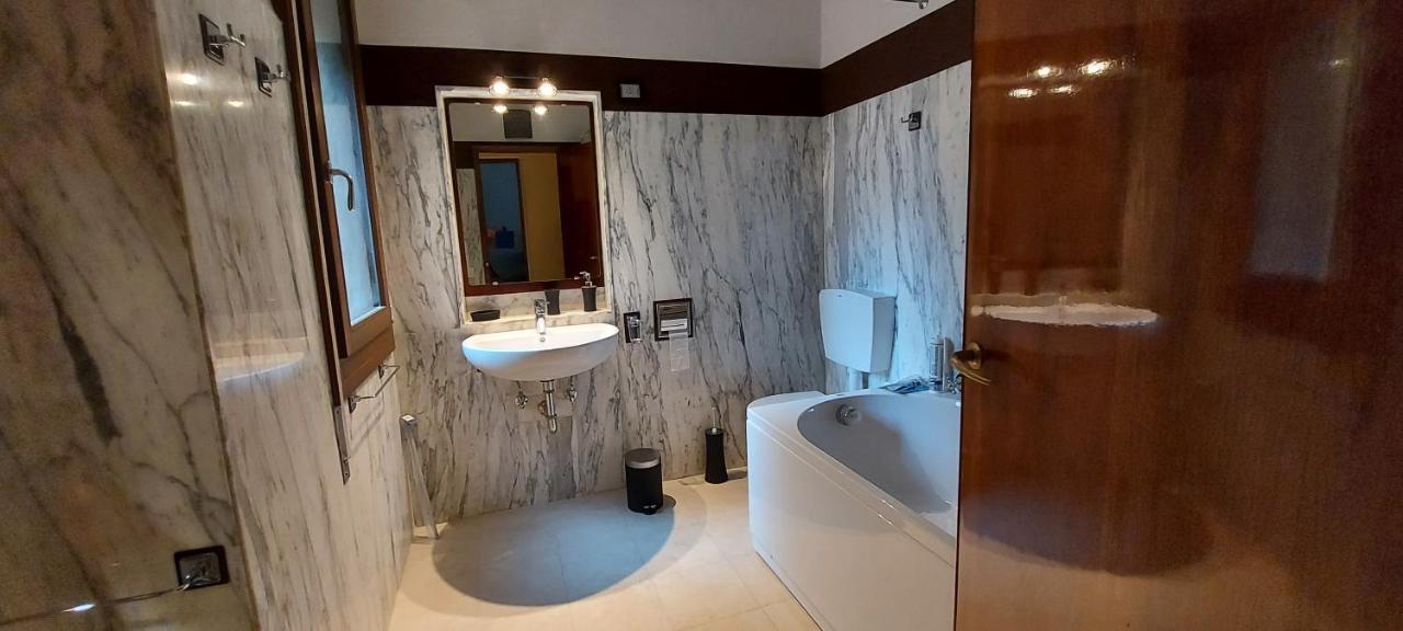 ונציה Antico Rio Acqua Dolce Apartment מראה חיצוני תמונה